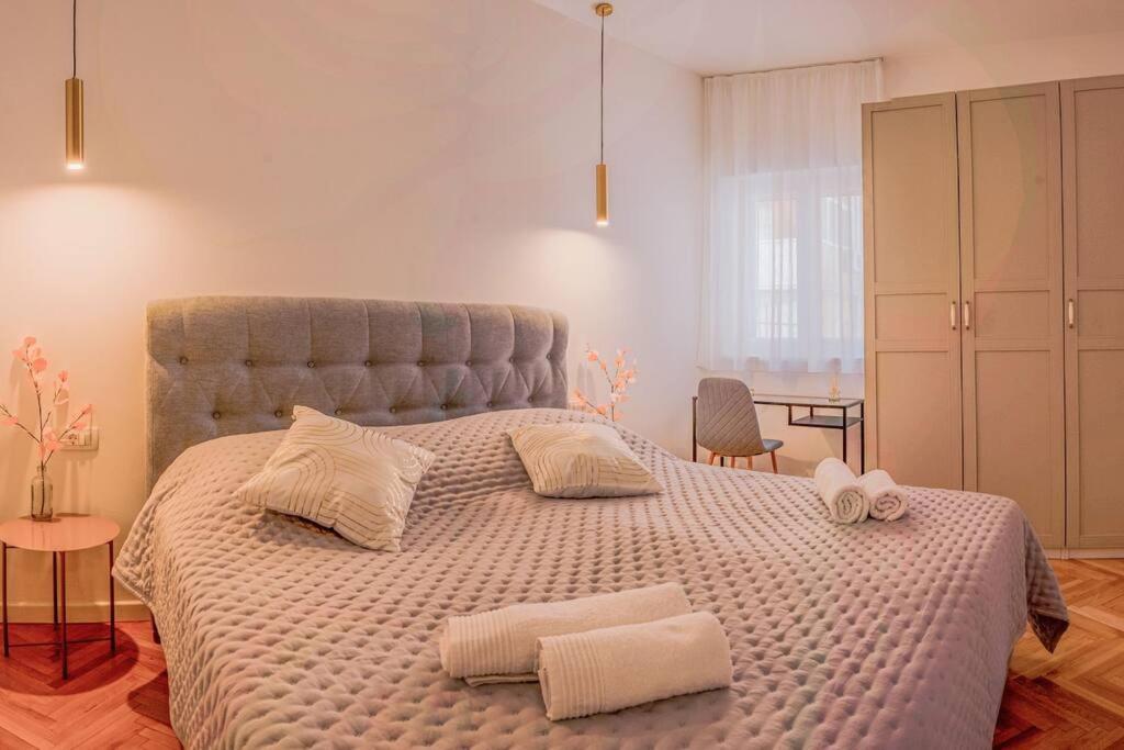 Luksuzni Apartman Ribica U Samom Centru Grada Сплит Экстерьер фото